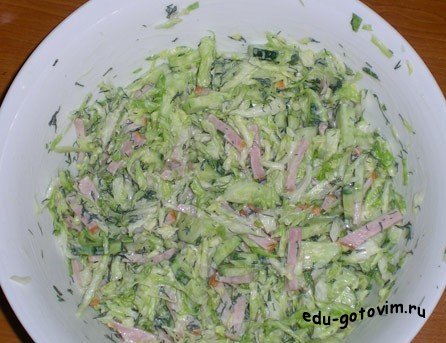 Салат из капусты за две минуты